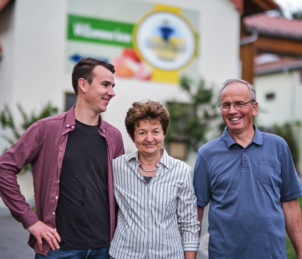 Hans-Peter, Monika und Peter - Geschenkskorb gewinnen